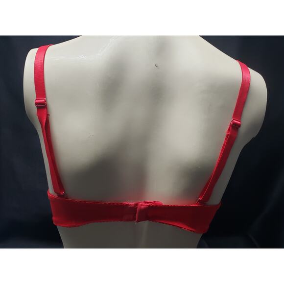 Red Floral Lace Padded Wire Bra | Size 34B - Picture 2 of 6